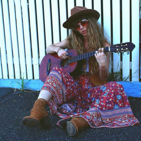 5⭐️Fave 💕Gypsy Skirt - Picture 5 of 9